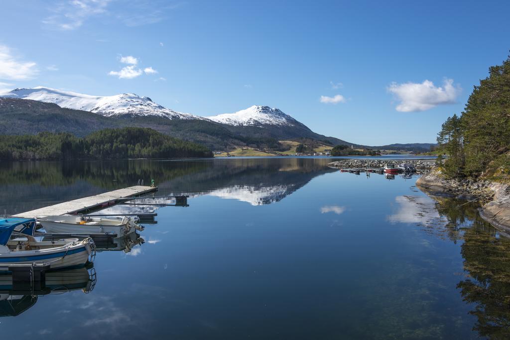 Hotel Valsoya Valsøyfjord Exteriér fotografie